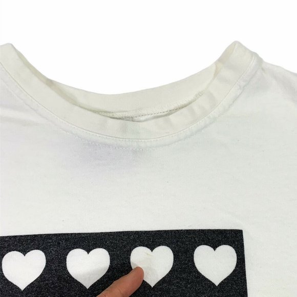 Vintage 90s Guess Brand T-Shirt Hearts Logo - Picture 6 of 11